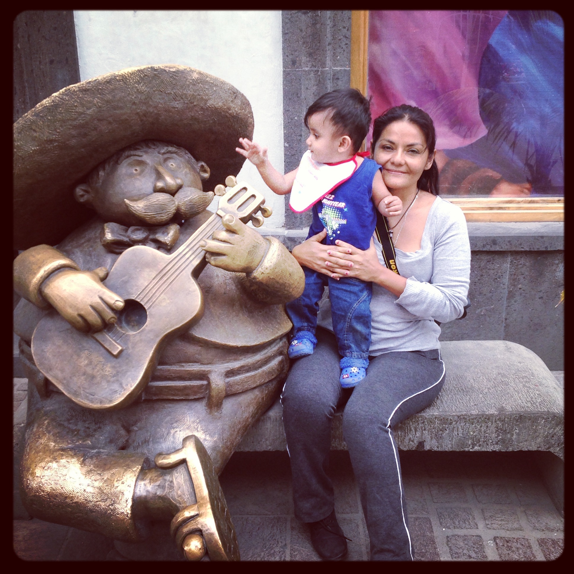 Con el barrigón